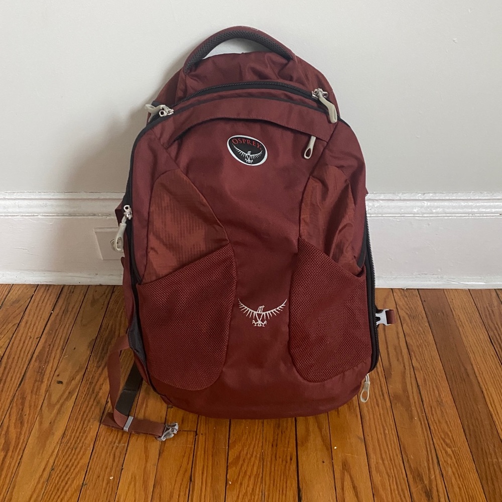 Osprey Farpoint 40L travel backpack size small/med